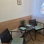 Kata Belvarosi Appartement